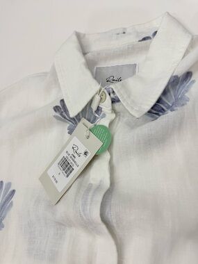 Rails women’s White Linen Button-Down Shirt with Blue Floral Accents